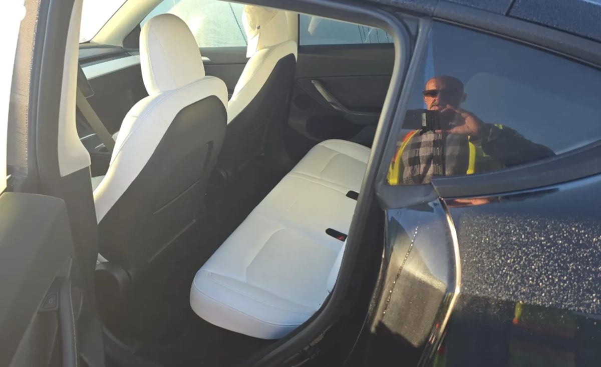 2023 Tesla Model Y Long Range photo 3