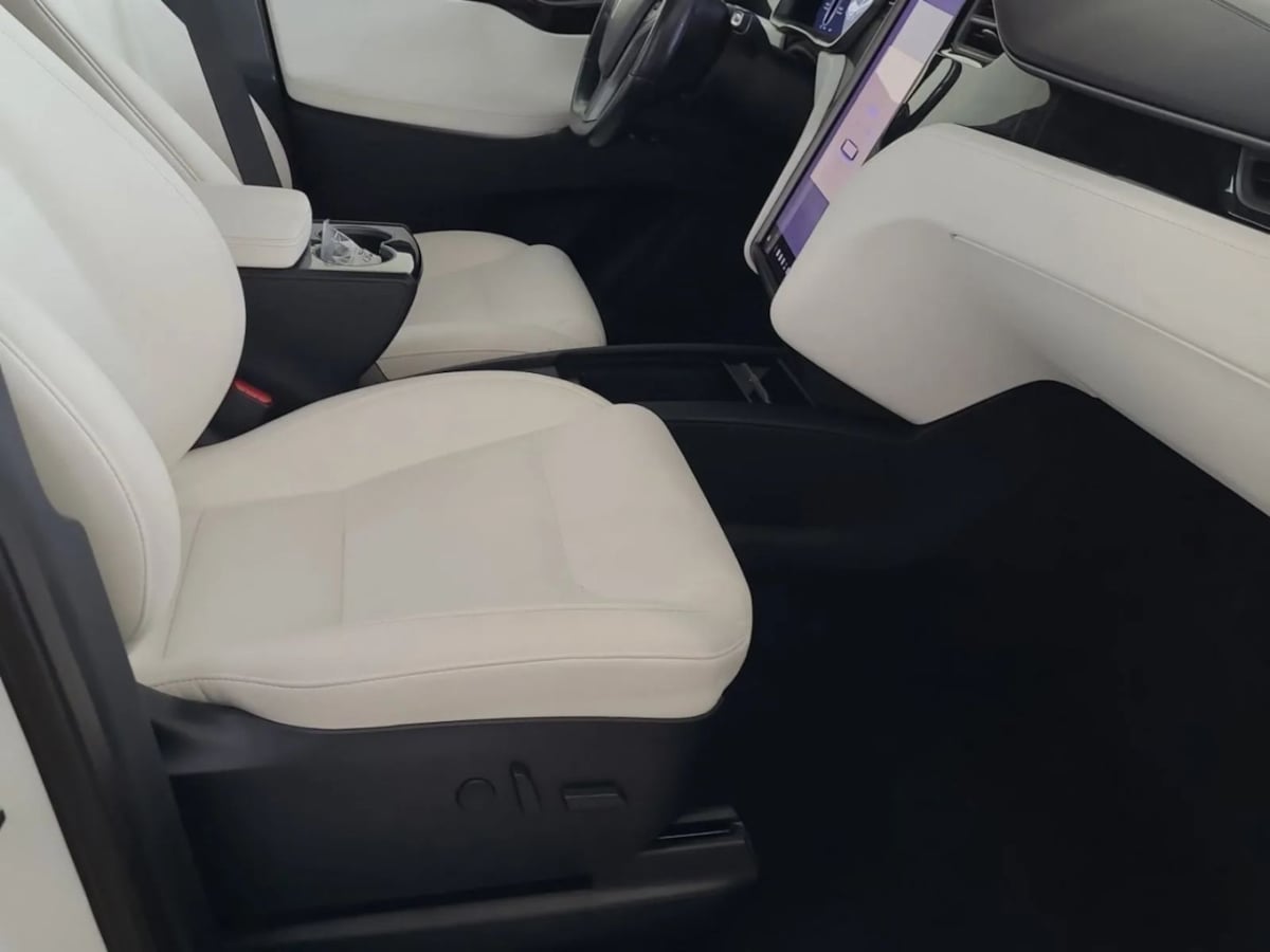 2020 Tesla Model X Long Range photo 3