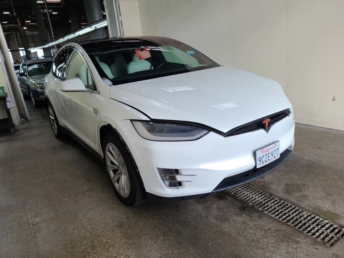 2020 Tesla Model X Long Range photo 4