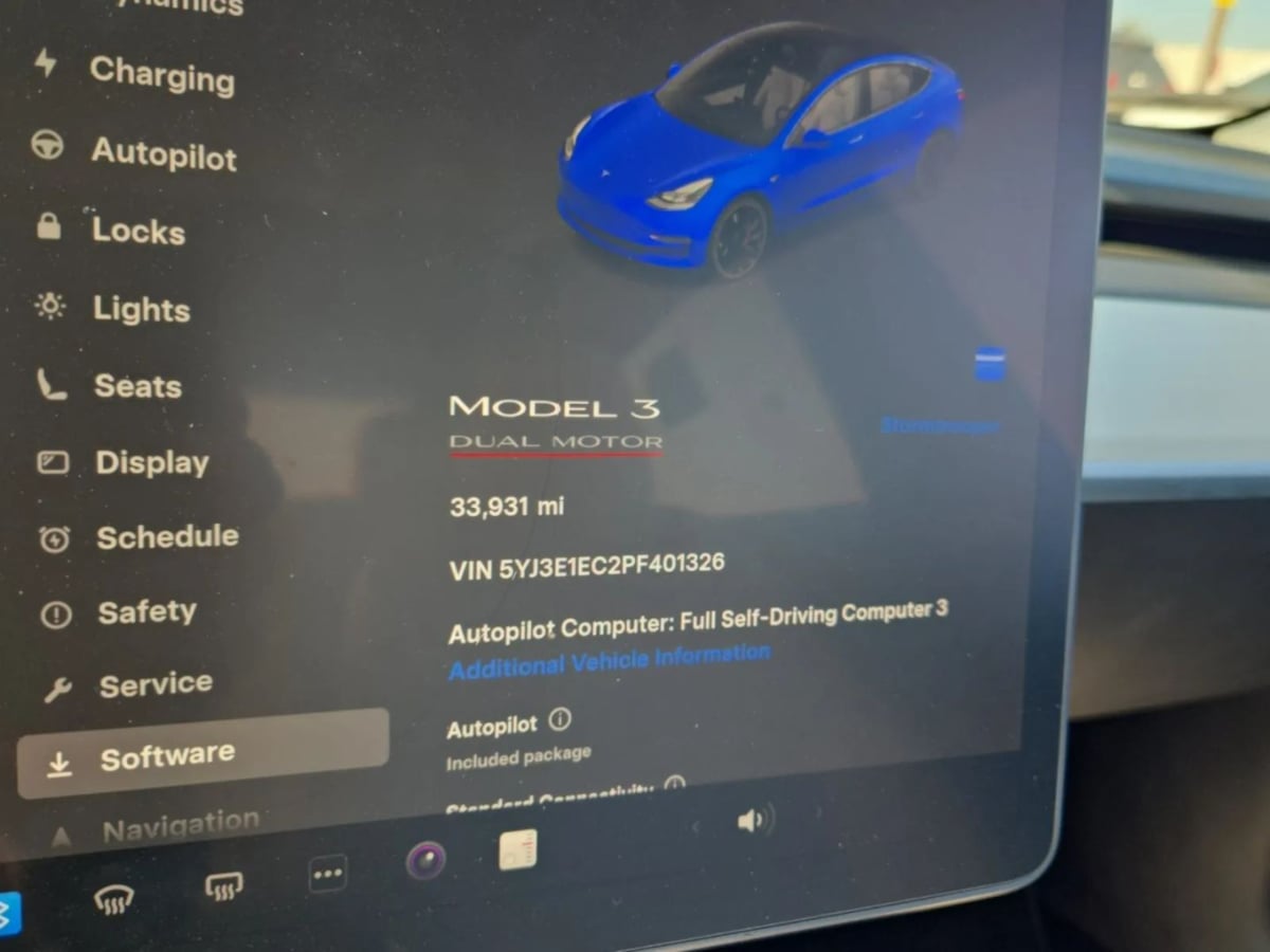 2023 Tesla Model 3 Performance photo 4