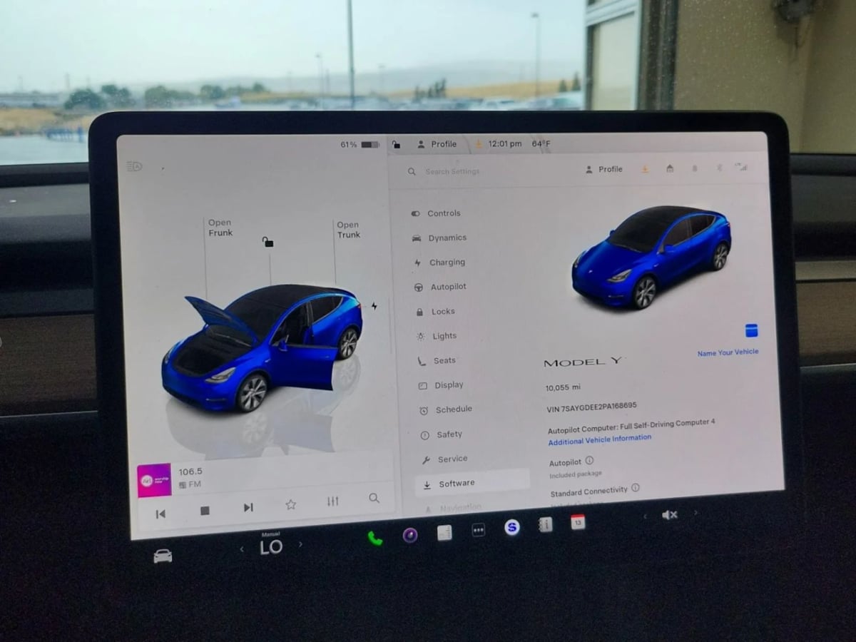 2023 Tesla Model Y Long Range photo 3