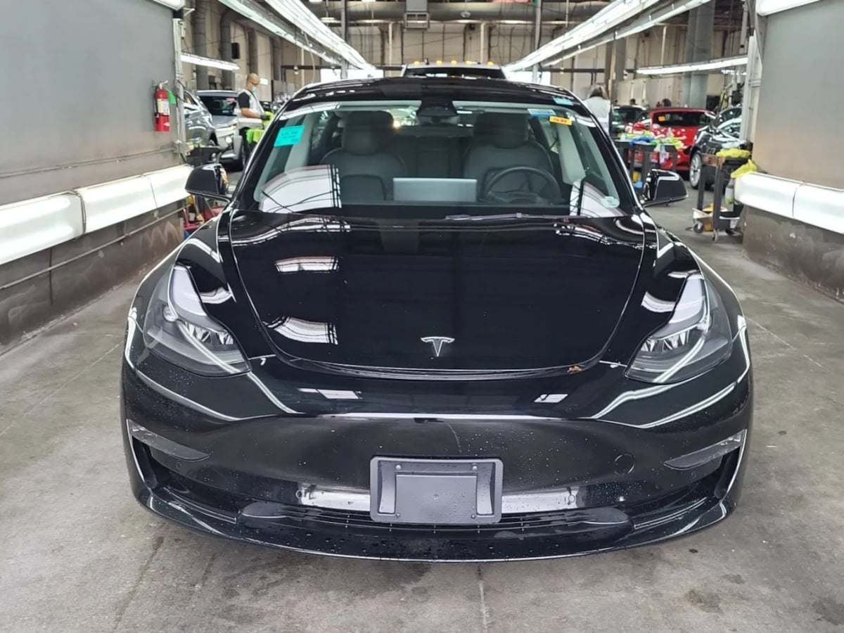2022 Tesla Model 3 Long Range photo 4