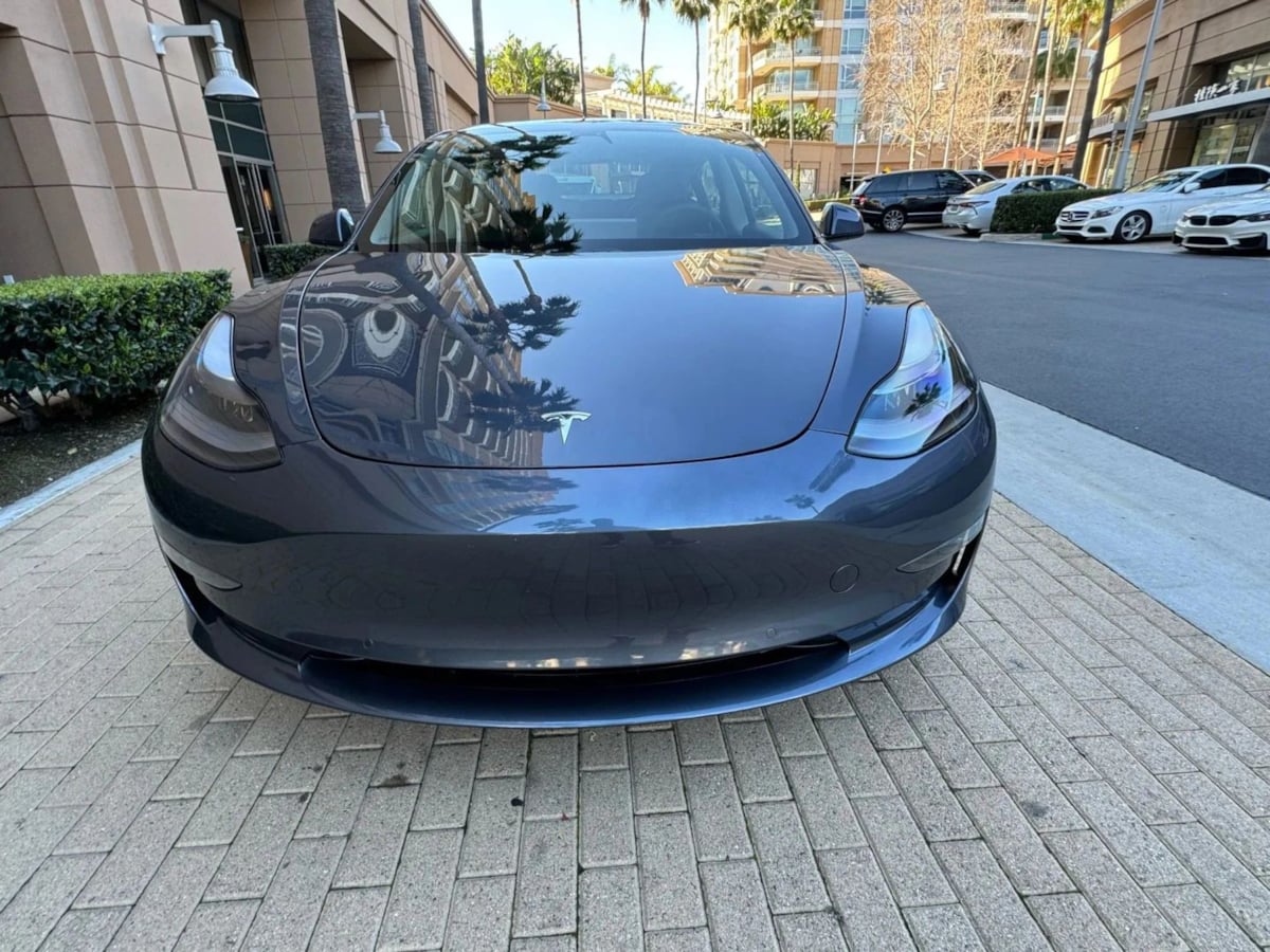2023 Tesla Model 3 Long Range photo 4