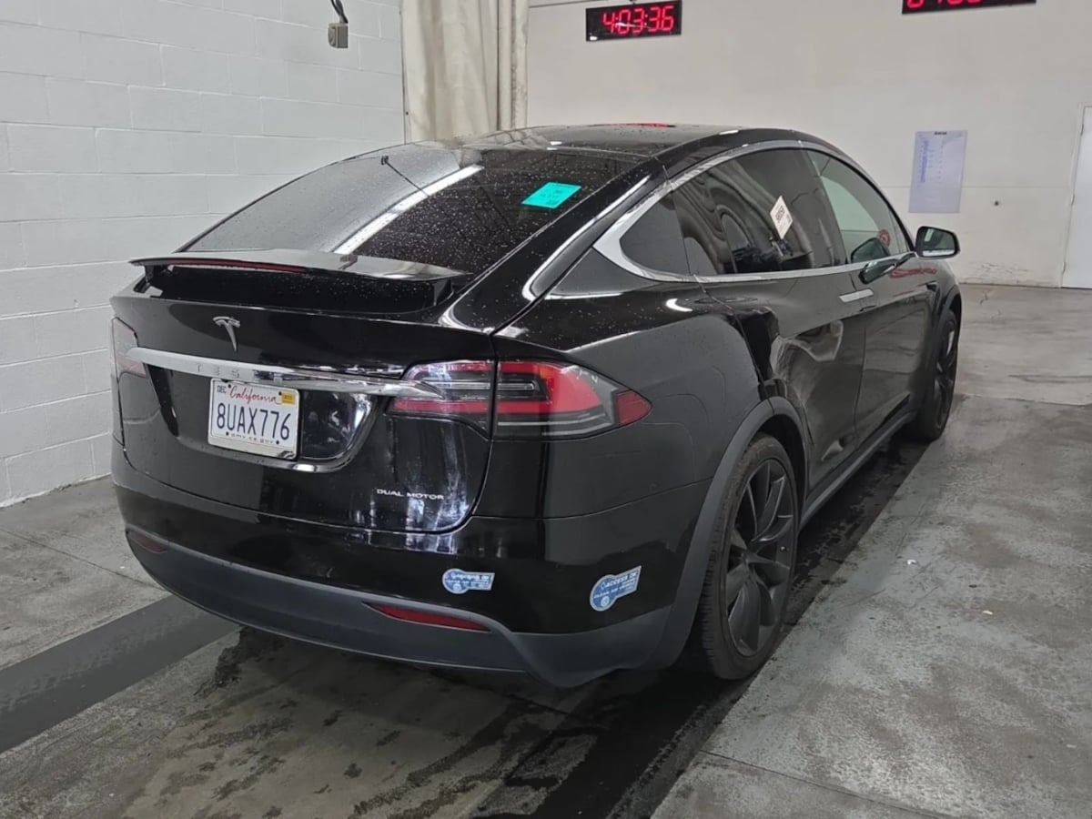 2021 Tesla Model X Long Range photo 4