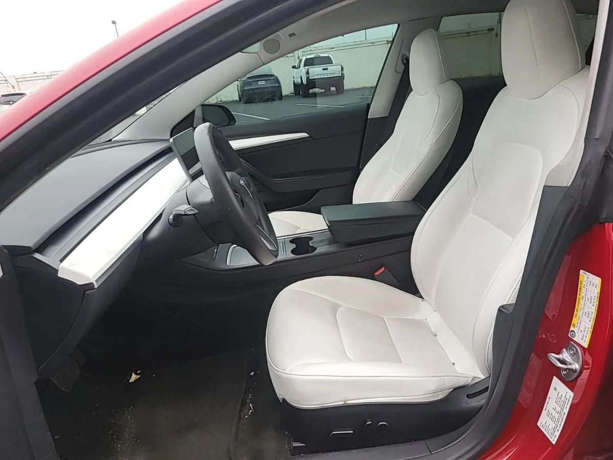 2023 Tesla Model 3 photo 2