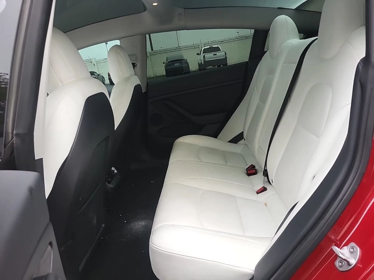 2023 Tesla Model 3 photo 4