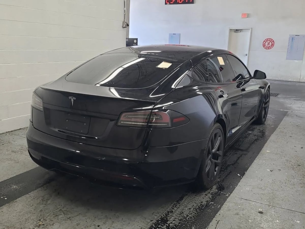 2022 Tesla Model S photo 4