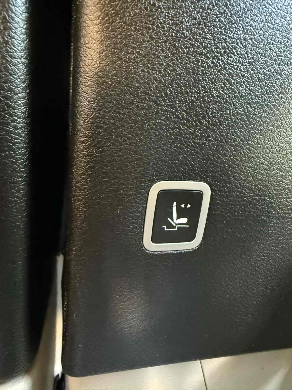 2021 Chrysler Voyager LXI - Photo 23