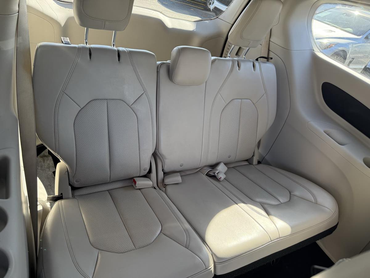 2021 Chrysler Voyager LXI - Photo 28