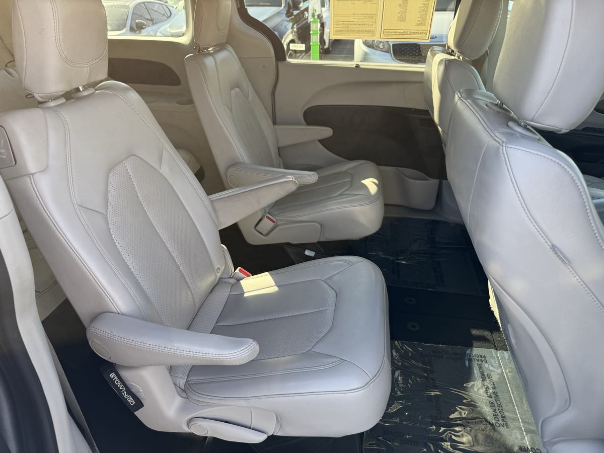 2021 Chrysler Voyager LXI - Photo 27