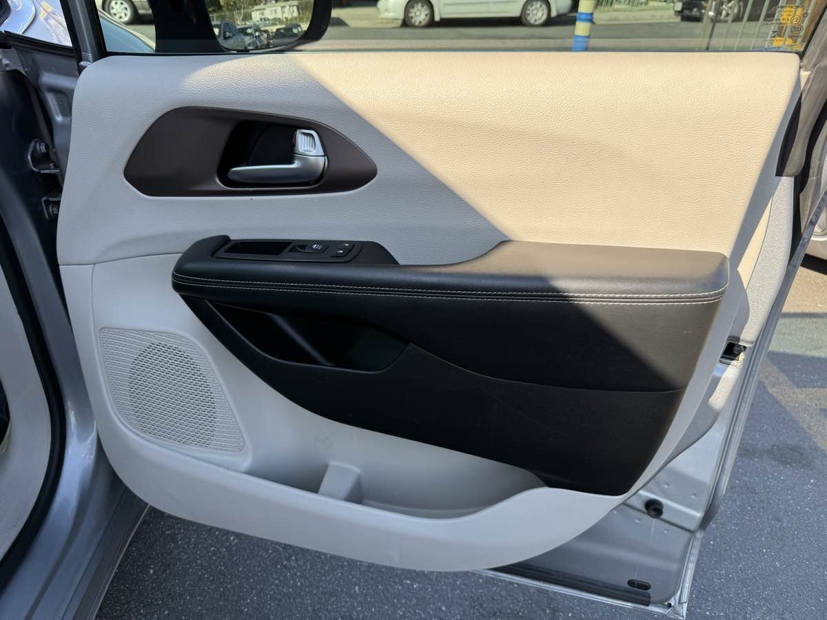 2021 Chrysler Voyager LXI - Photo 19