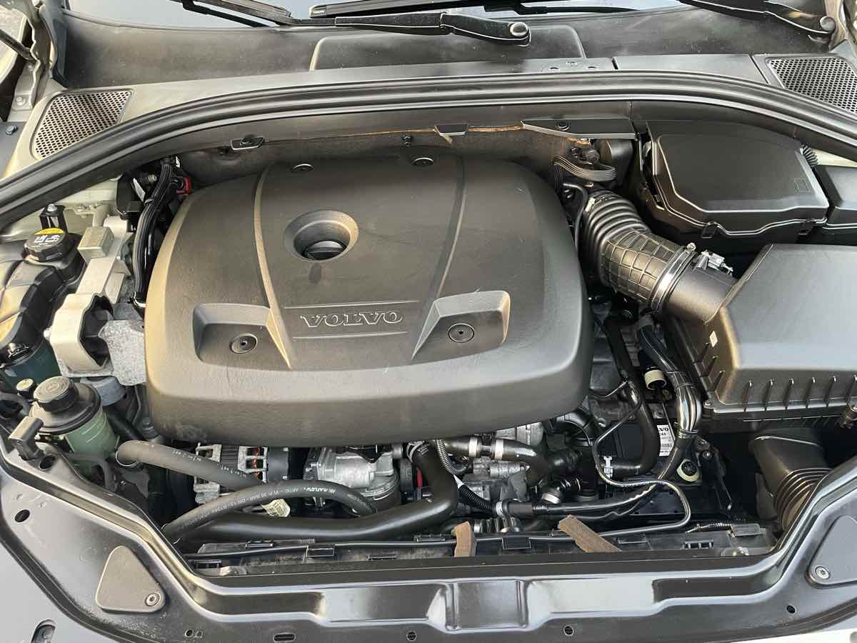 2017 Volvo XC60 T6 Dynamic - Photo 30