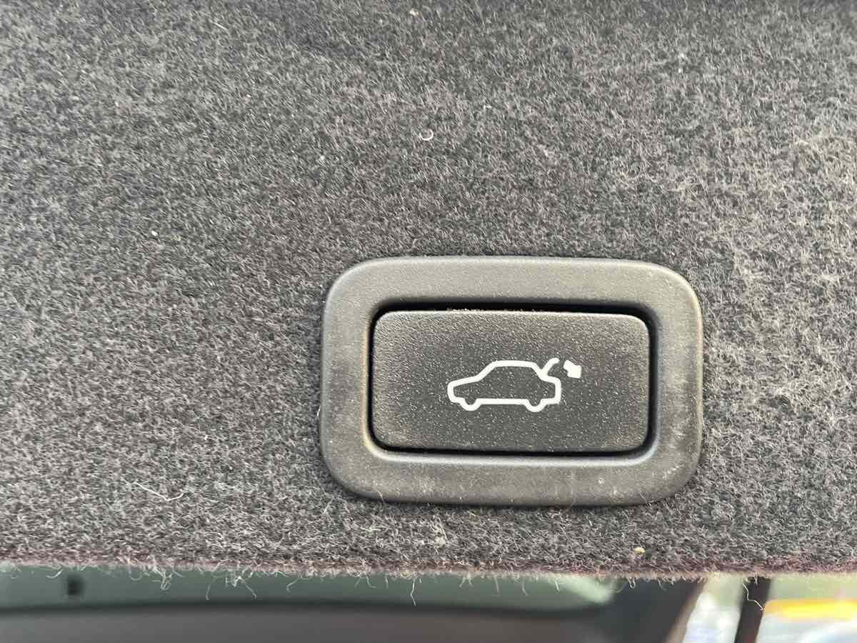 2017 Volvo XC60 T6 Dynamic - Photo 10