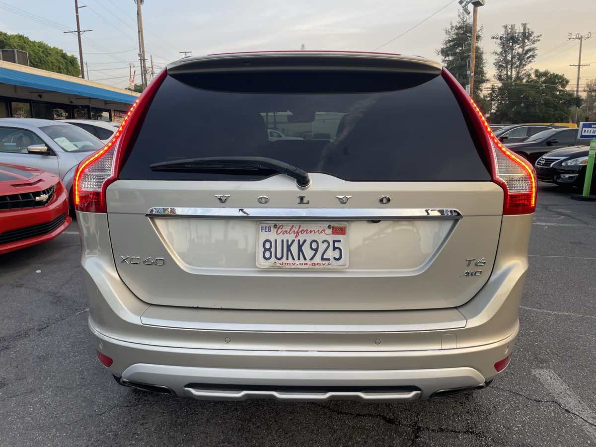 2017 Volvo XC60 T6 Dynamic - Photo 6