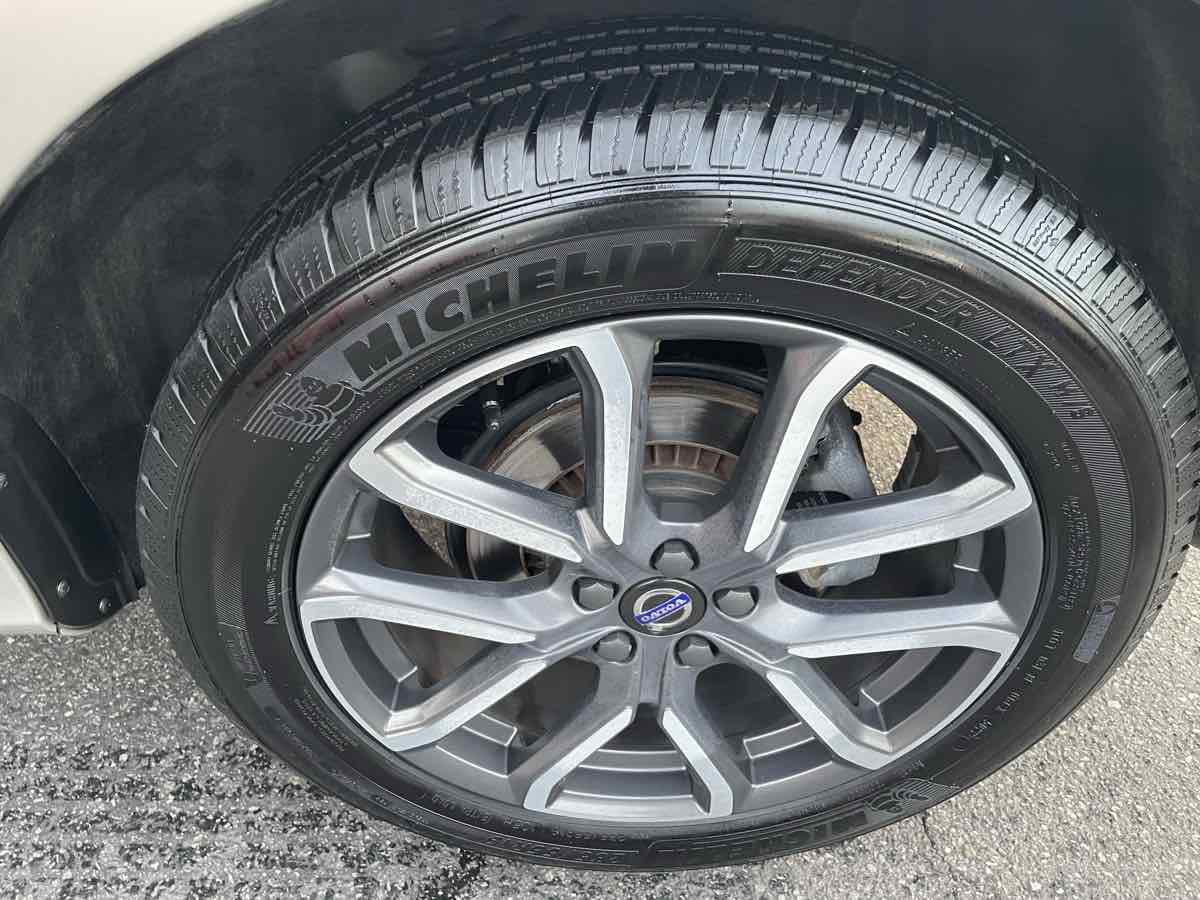 2017 Volvo XC60 T6 Dynamic - Photo 11