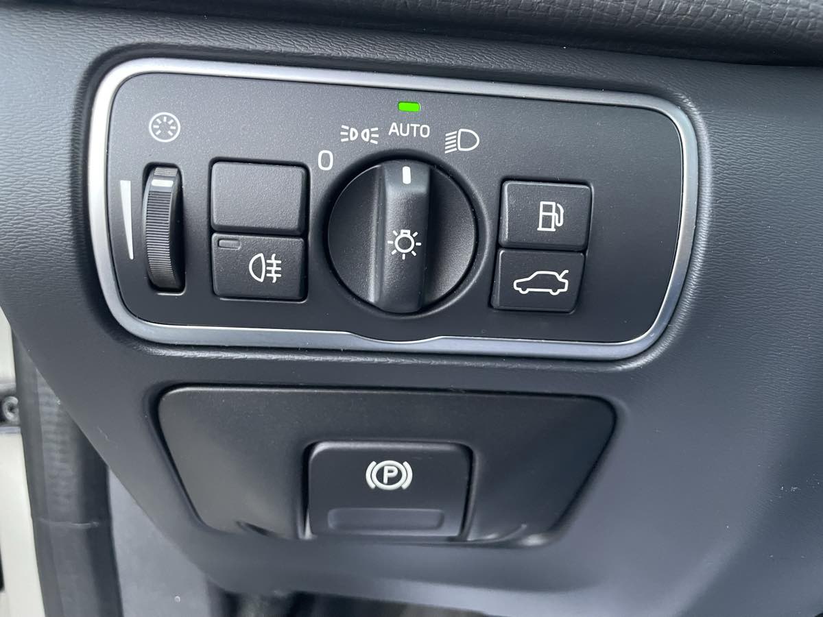 2017 Volvo XC60 T6 Dynamic - Photo 26