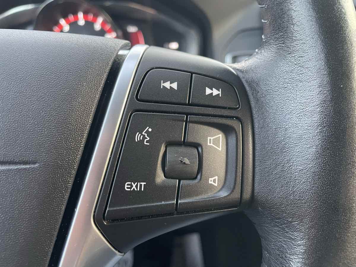 2017 Volvo XC60 T6 Dynamic - Photo 24