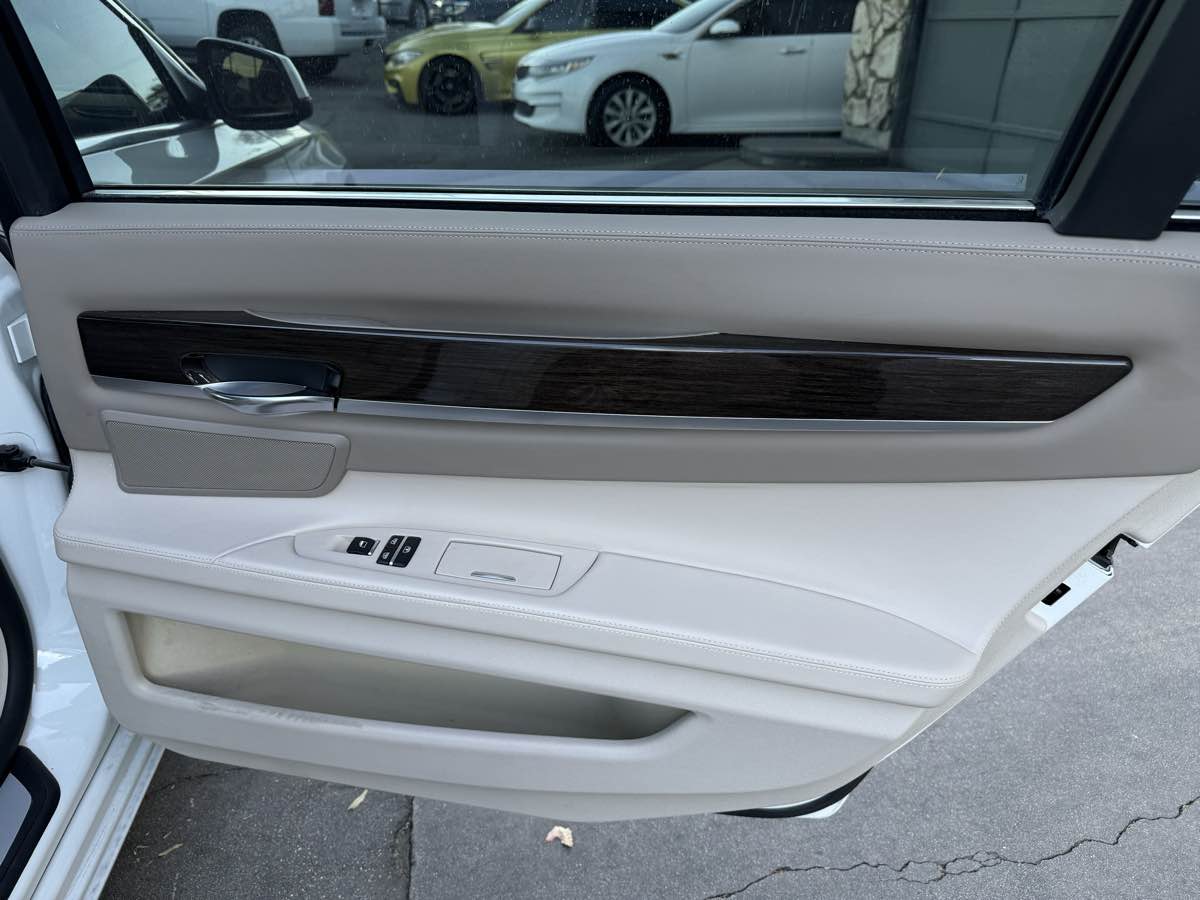 2011 BMW 7 Series ActiveHybrid - Photo 24