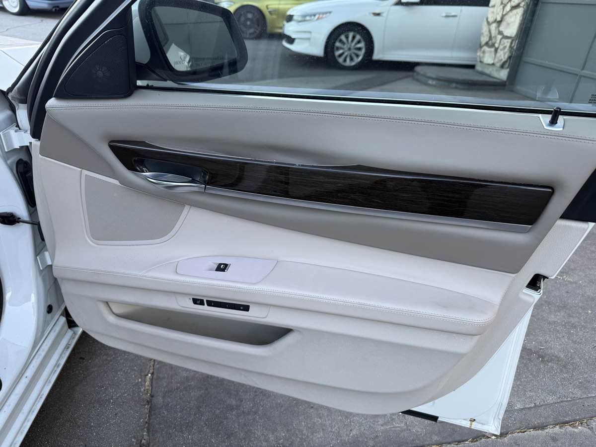 2011 BMW 7 Series ActiveHybrid - Photo 22