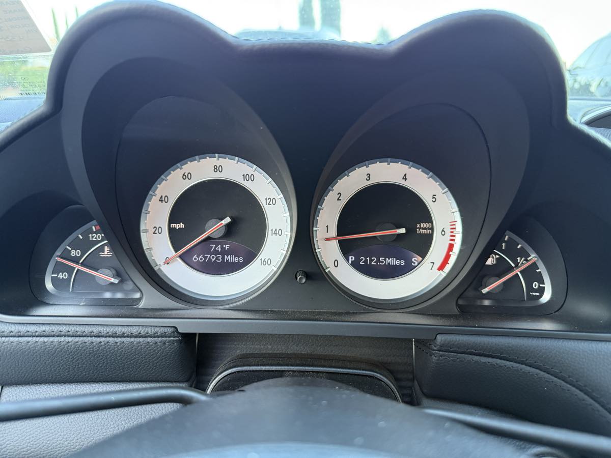 2009 Mercedes-Benz SL-Class SL550 - Photo 23