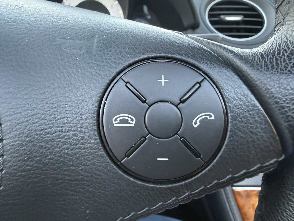 2009 Mercedes-Benz SL-Class SL550 - Photo 26