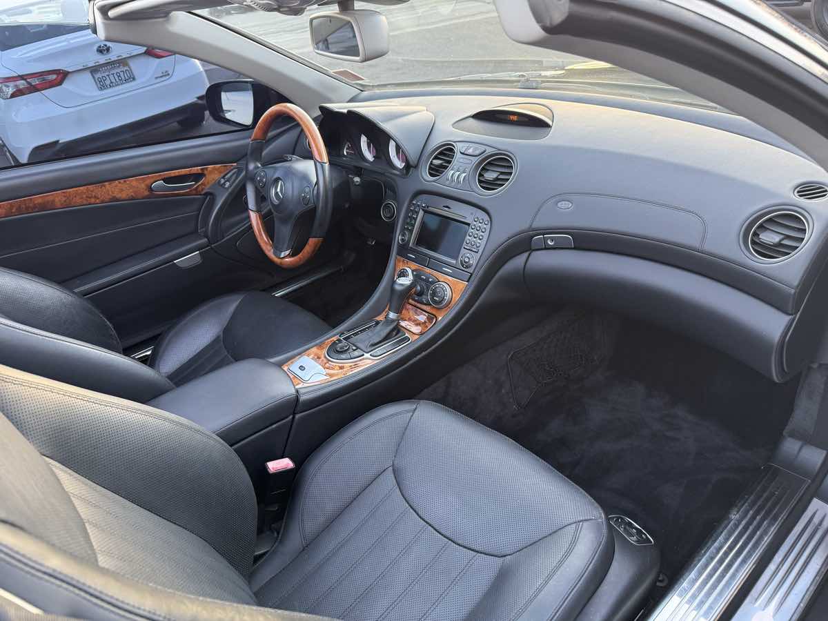 2009 Mercedes-Benz SL-Class SL550 - Photo 29