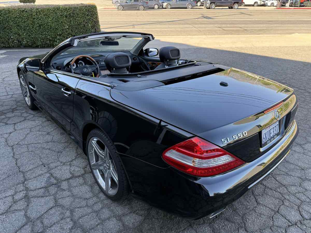 2009 Mercedes-Benz SL-Class SL550 - Photo 6
