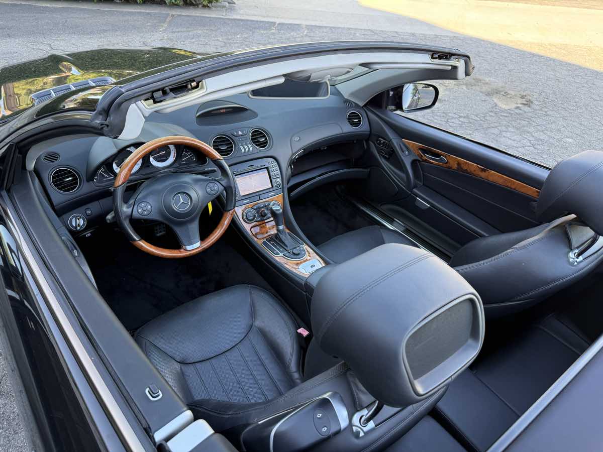 2009 Mercedes-Benz SL-Class SL550 - Photo 9
