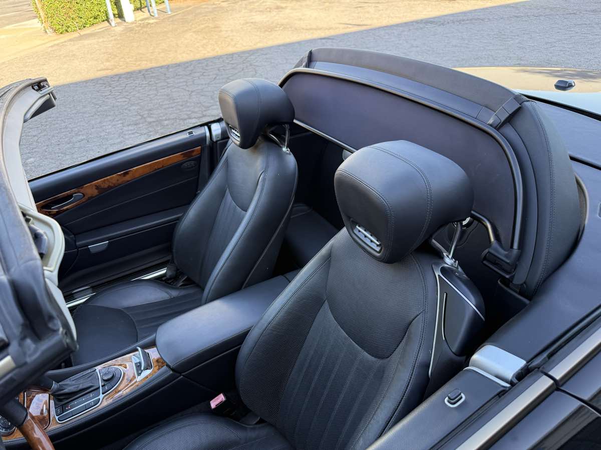2009 Mercedes-Benz SL-Class SL550 - Photo 11