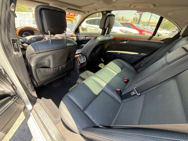 2011 Mercedes-Benz S-Class S400 - Photo 17