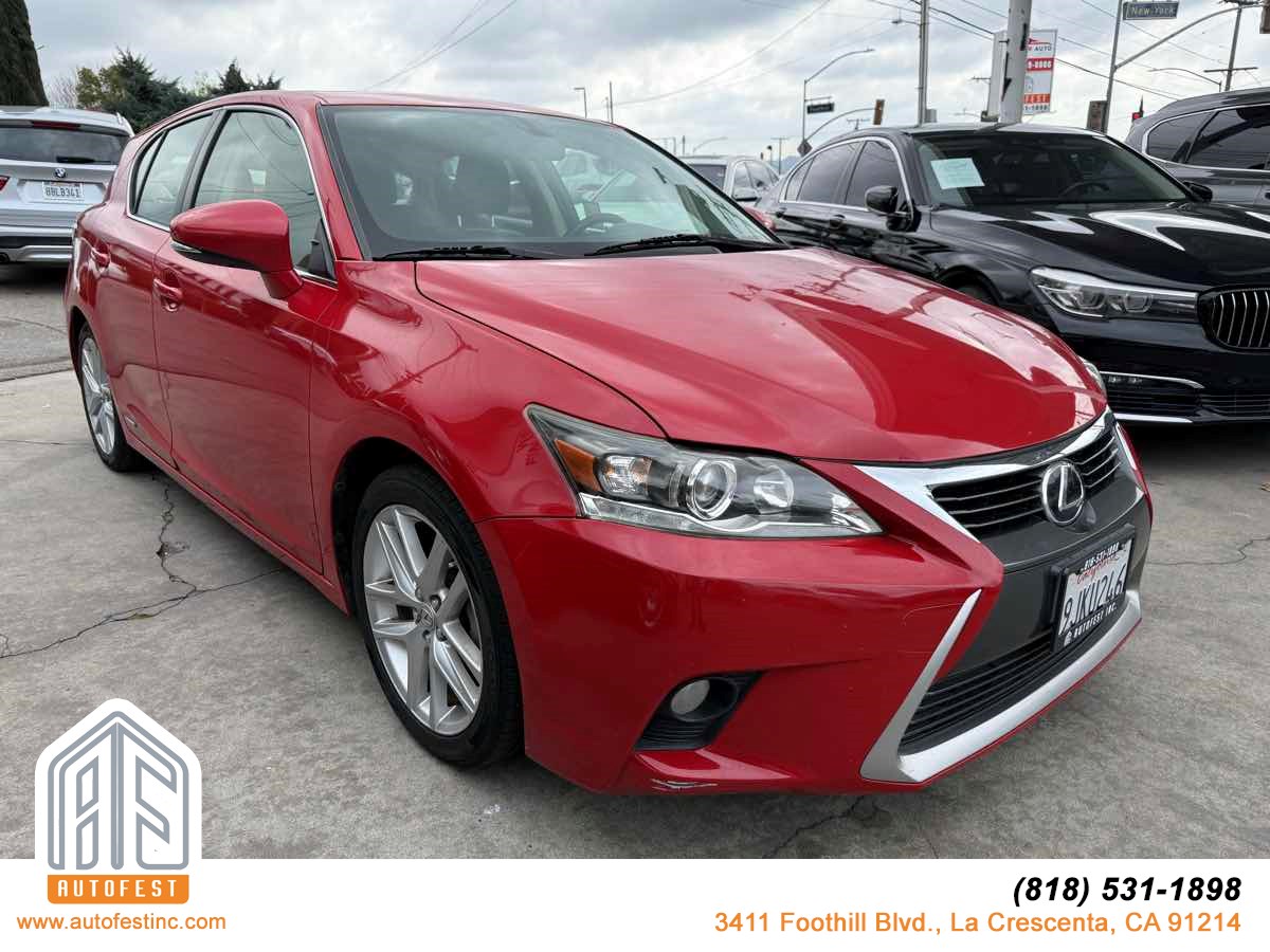 2014 Lexus CT 200h 200h's photo