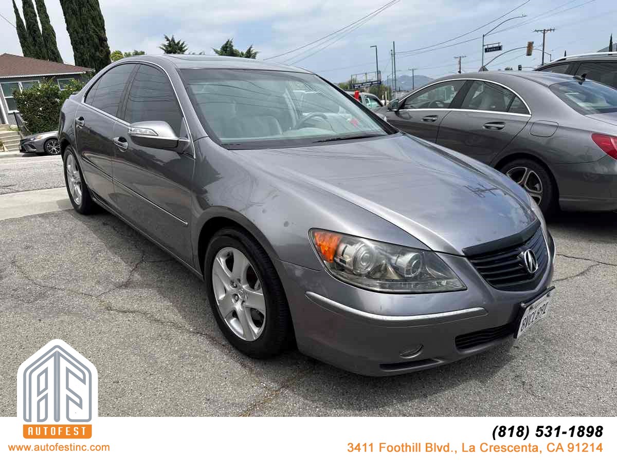 2005 Acura RL 3.5 (48-state only)'s photo