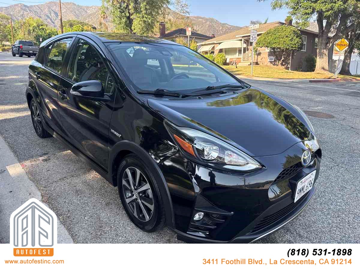 2018 Toyota Prius c Four
