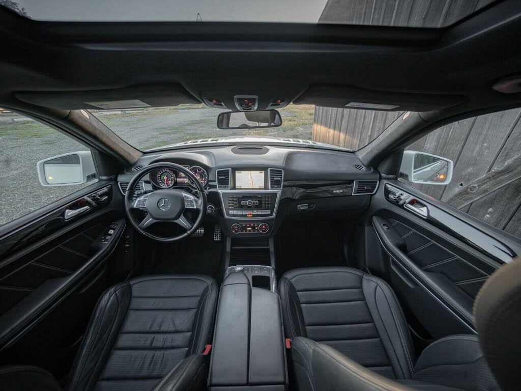 2015 Mercedes Benz GL photo 10