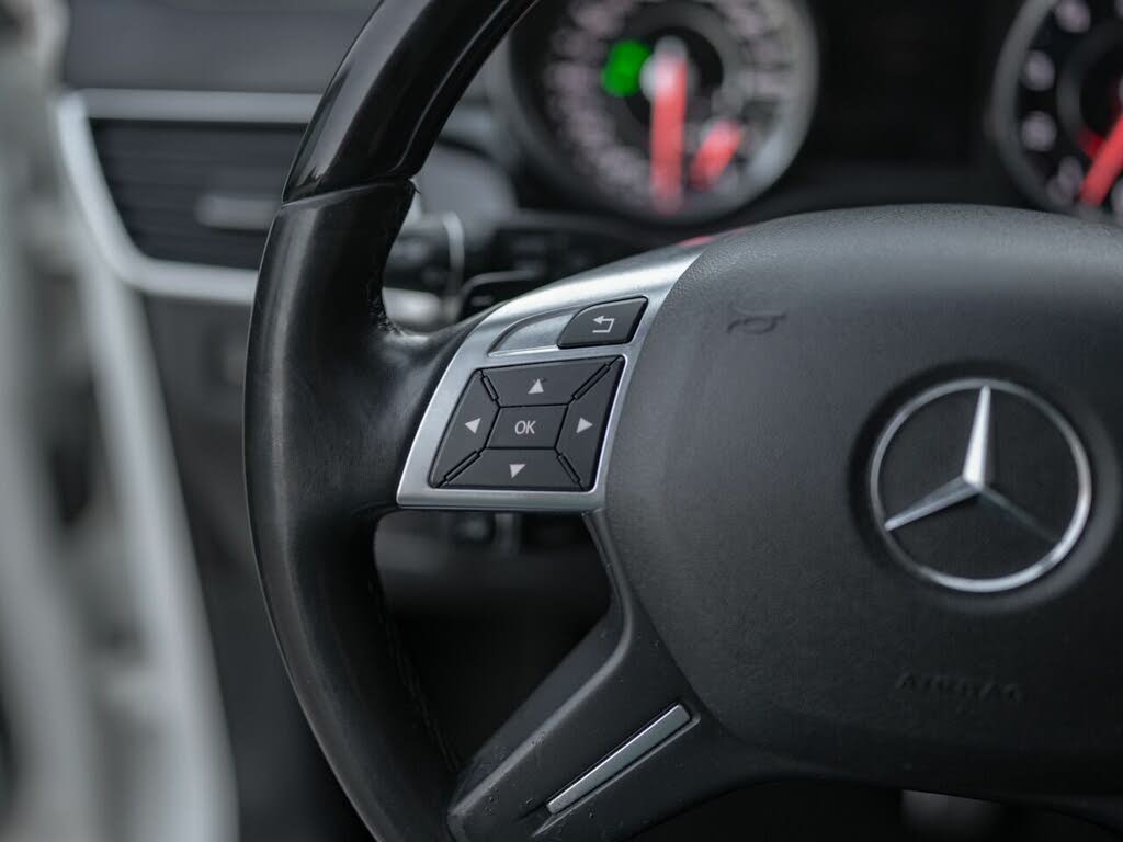 2015 Mercedes Benz GL photo 13
