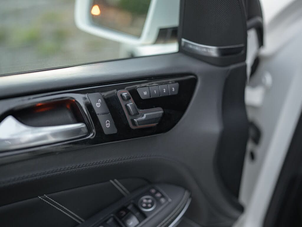 2015 Mercedes Benz GL photo 22