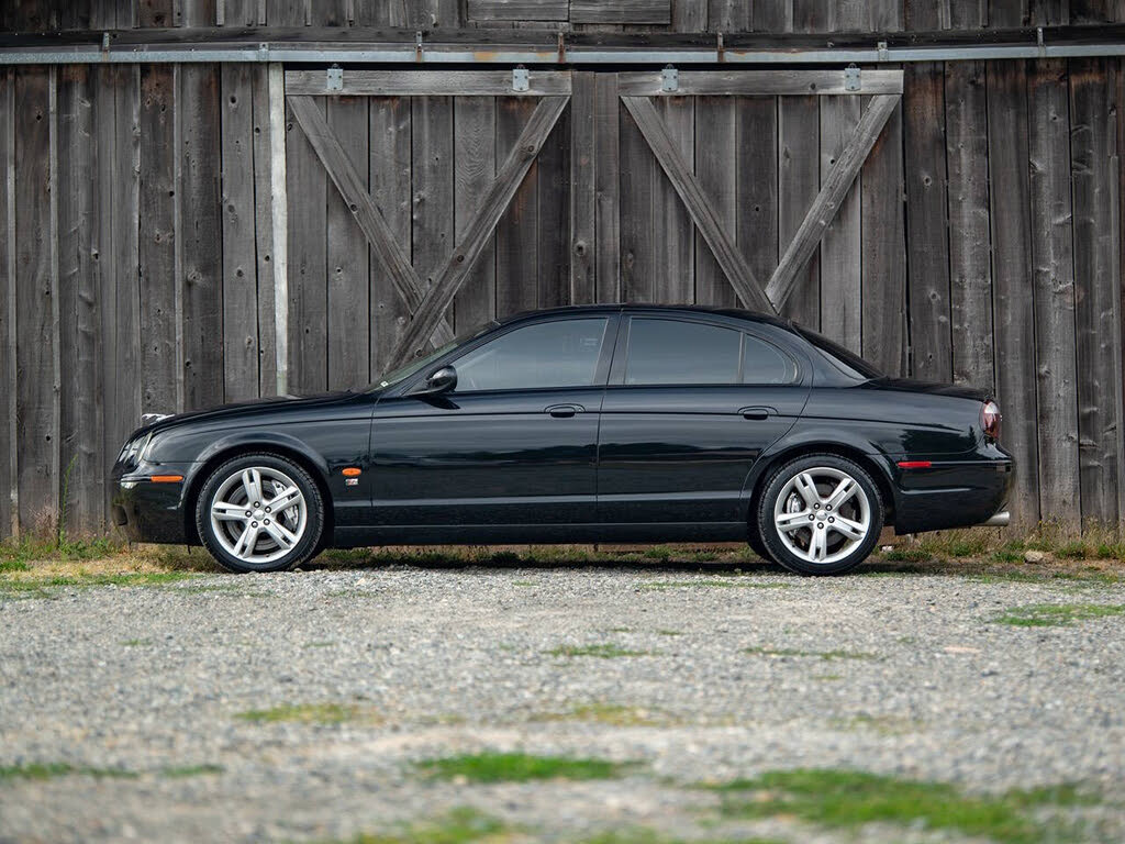 2005 Jaguar S-Type R photo 4