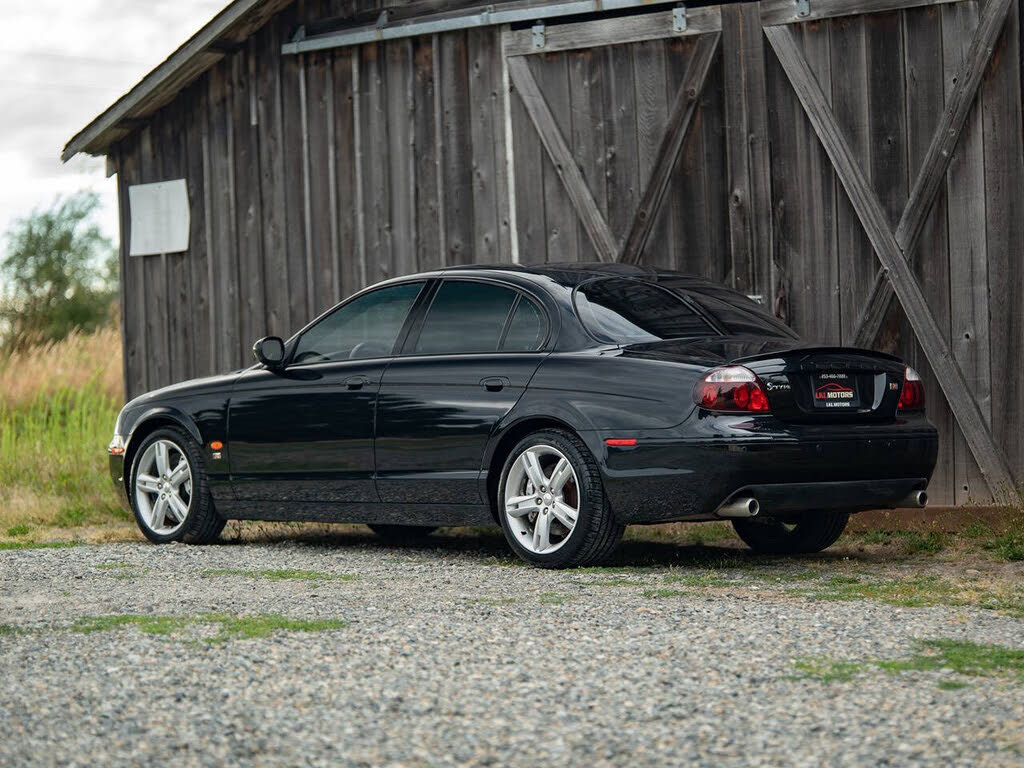 2005 Jaguar S-Type R photo 5