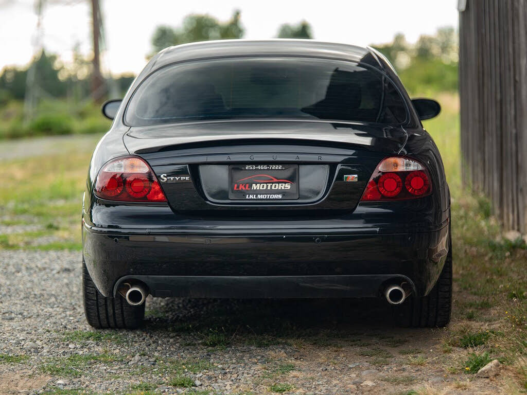 2005 Jaguar S-Type R photo 6