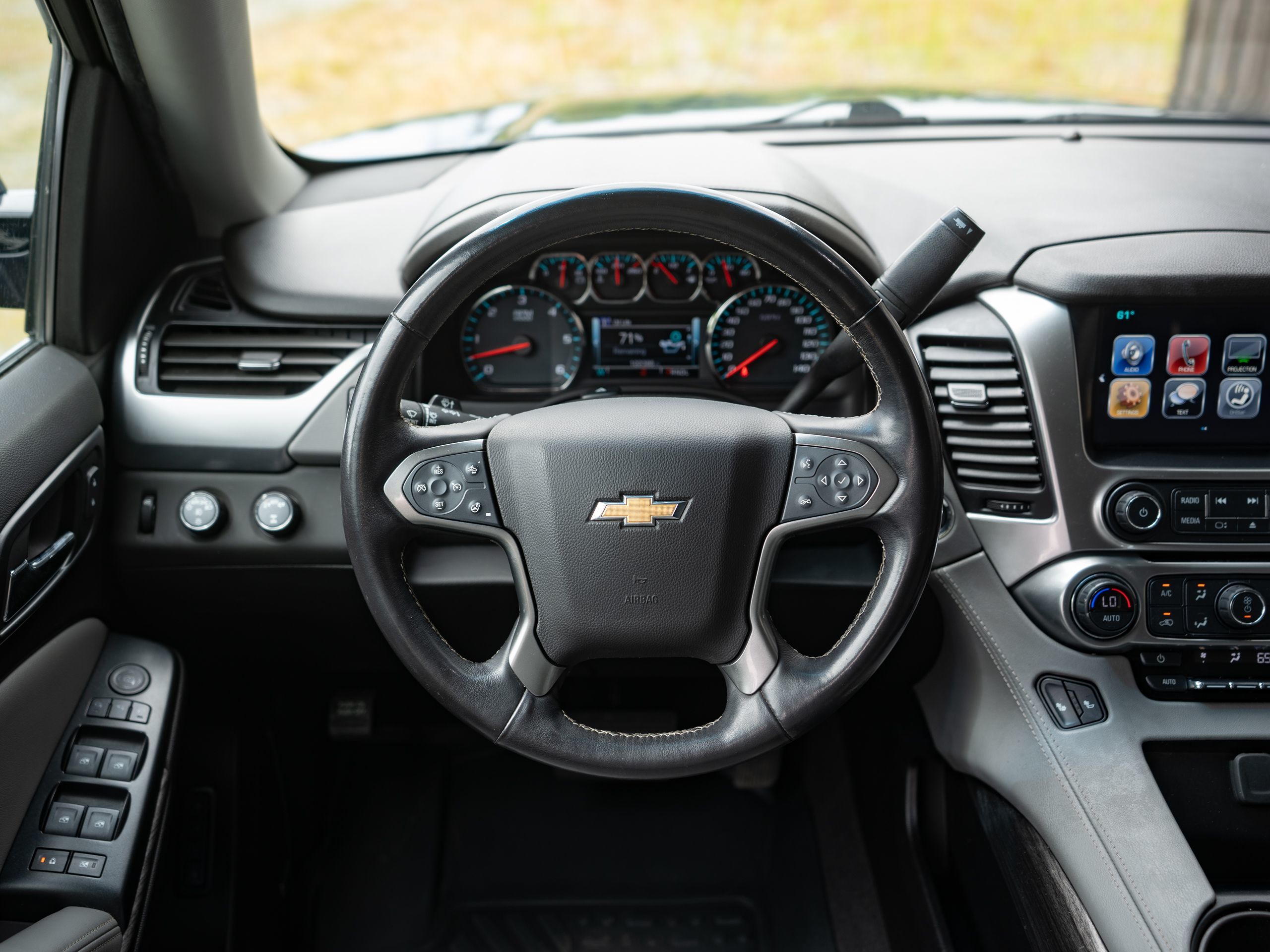 2019 Chevrolet Tahoe LT photo 17