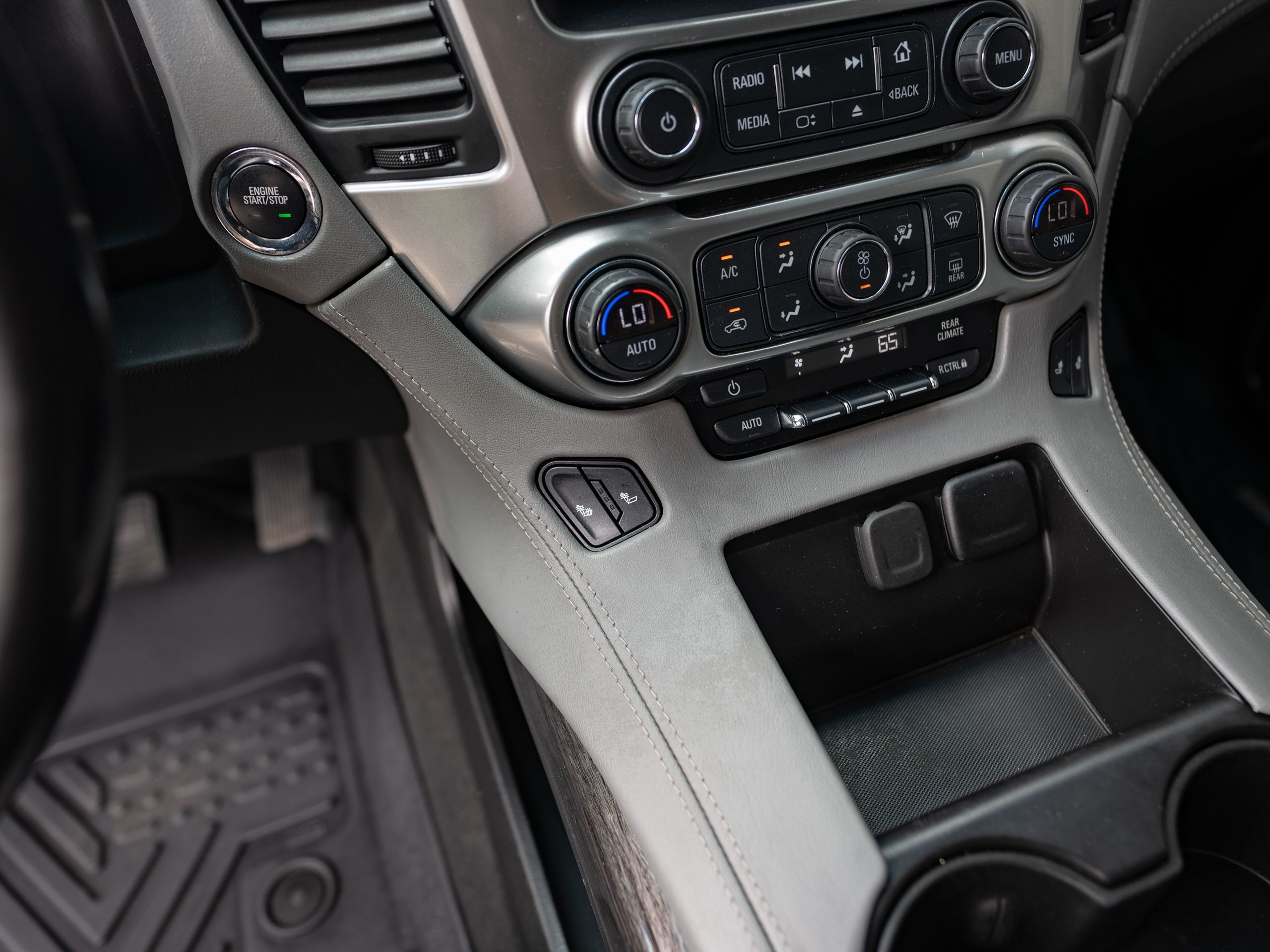 2019 Chevrolet Tahoe LT photo 22