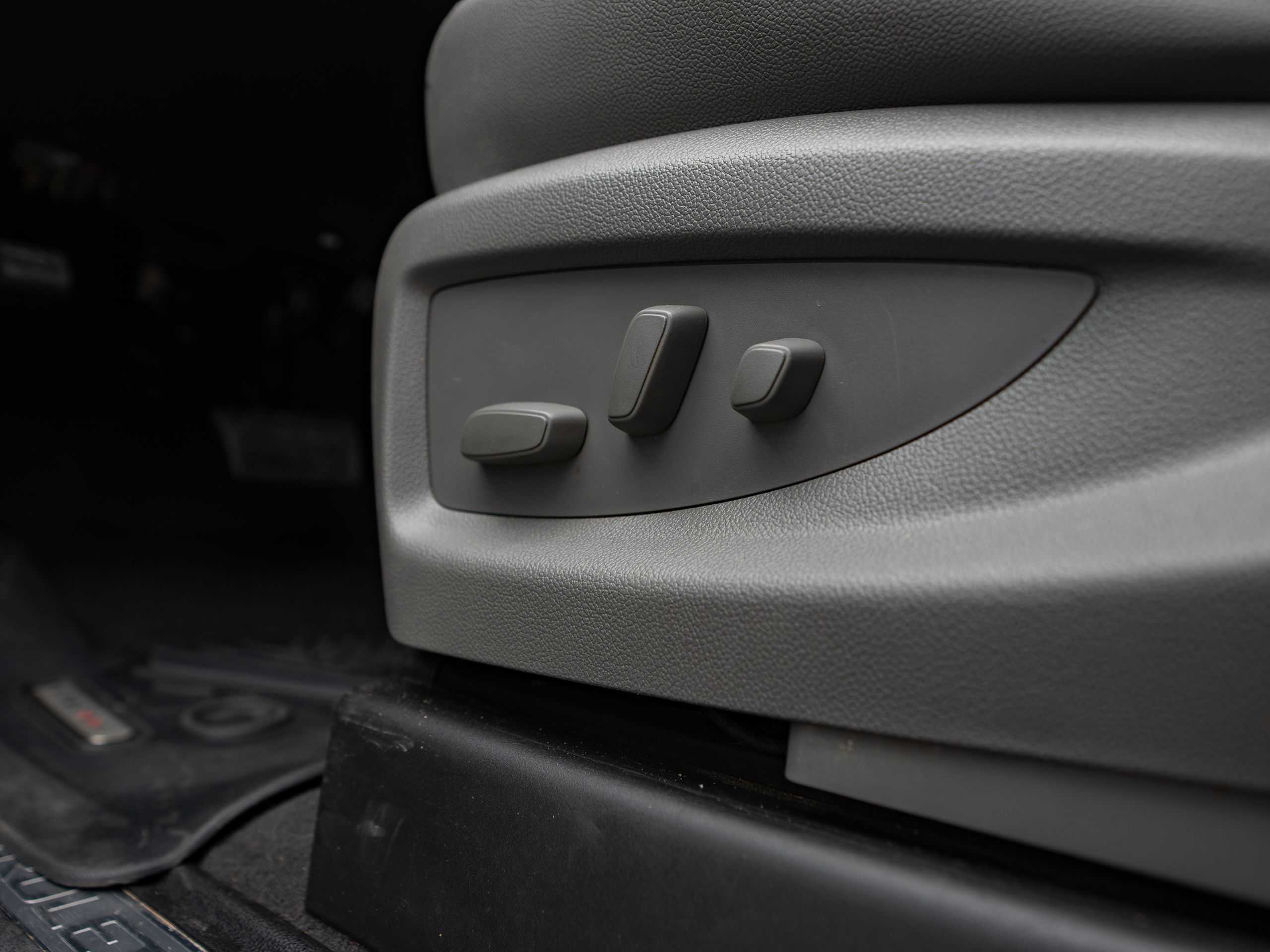 2019 Chevrolet Tahoe LT photo 26