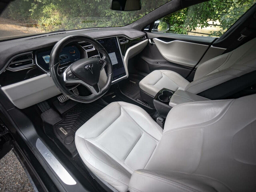 2014 Tesla Model S P85D photo 9