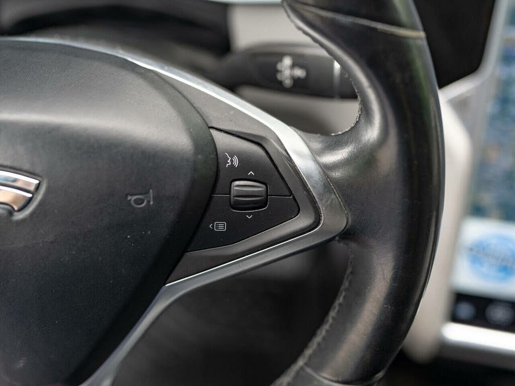 2014 Tesla Model S P85D photo 14