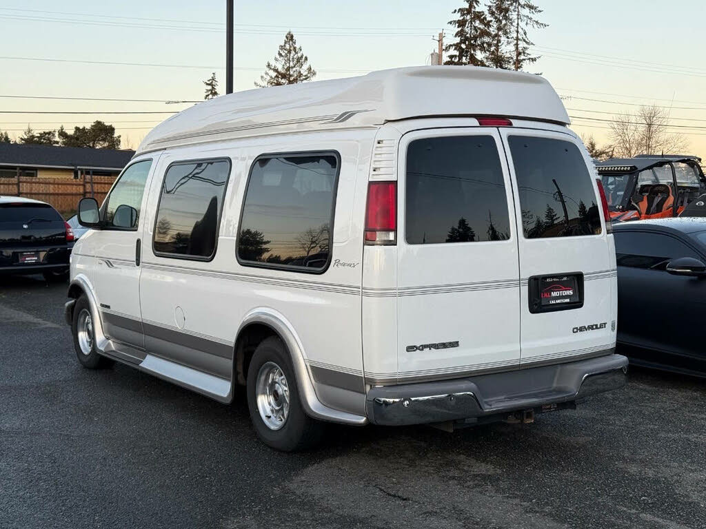 2000 Chevrolet Express Cargo Van 1500 photo 7