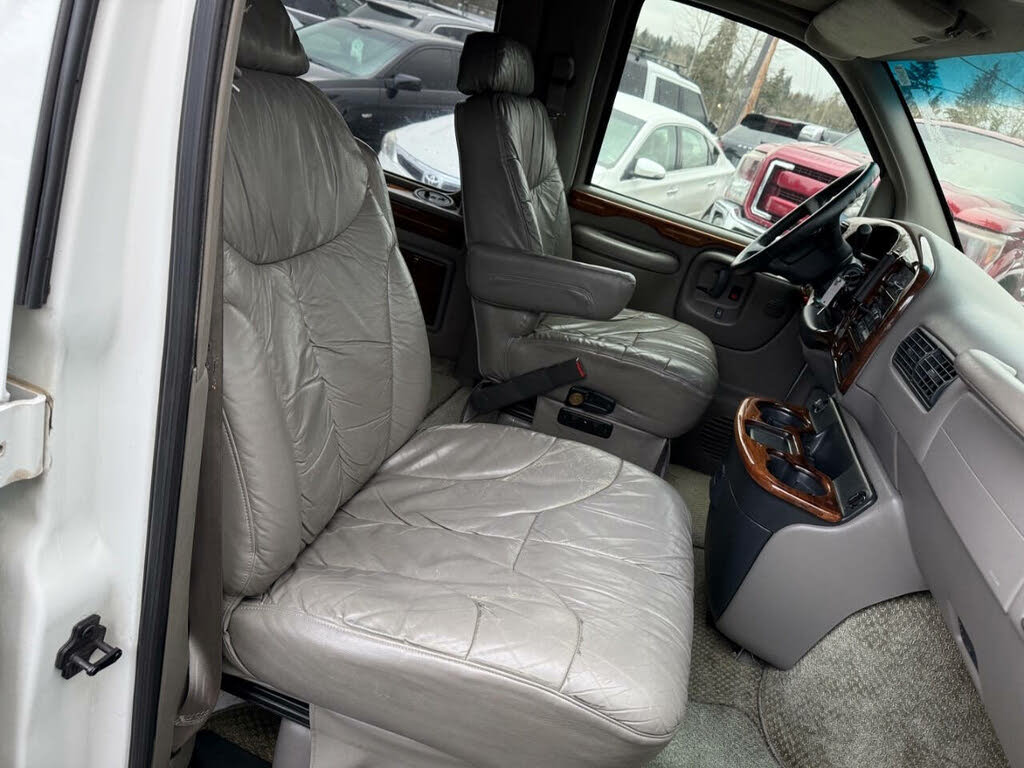 2000 Chevrolet Express Cargo Van 1500 photo 12