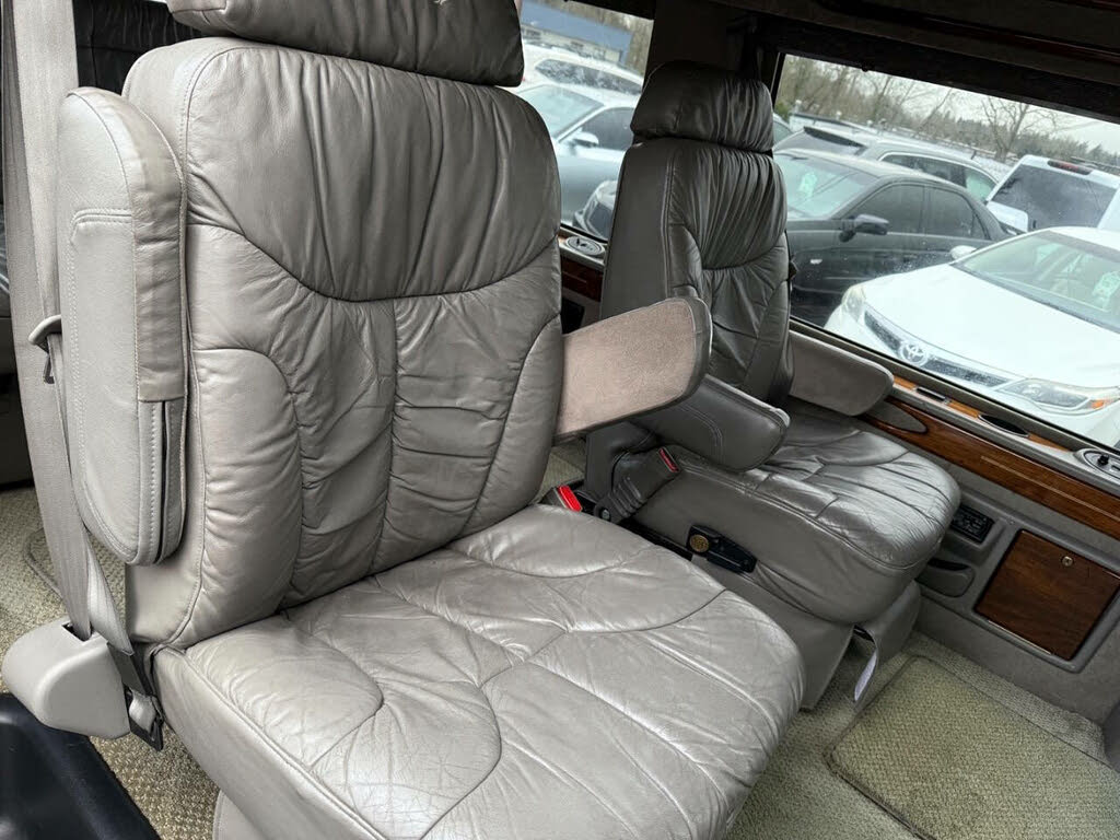 2000 Chevrolet Express Cargo Van 1500 photo 15
