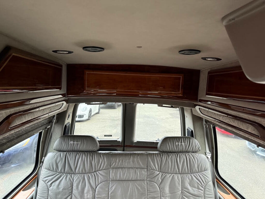 2000 Chevrolet Express Cargo Van 1500 photo 18