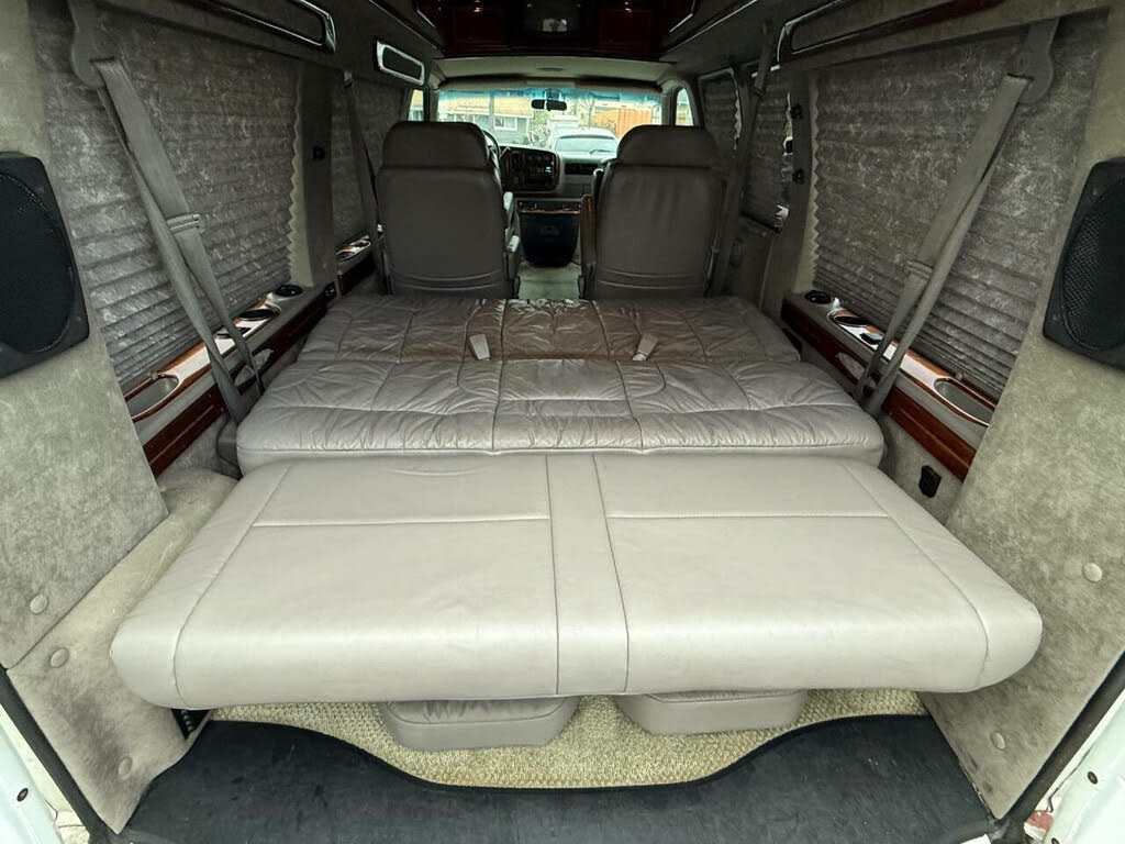 2000 Chevrolet Express Cargo Van 1500 photo 30