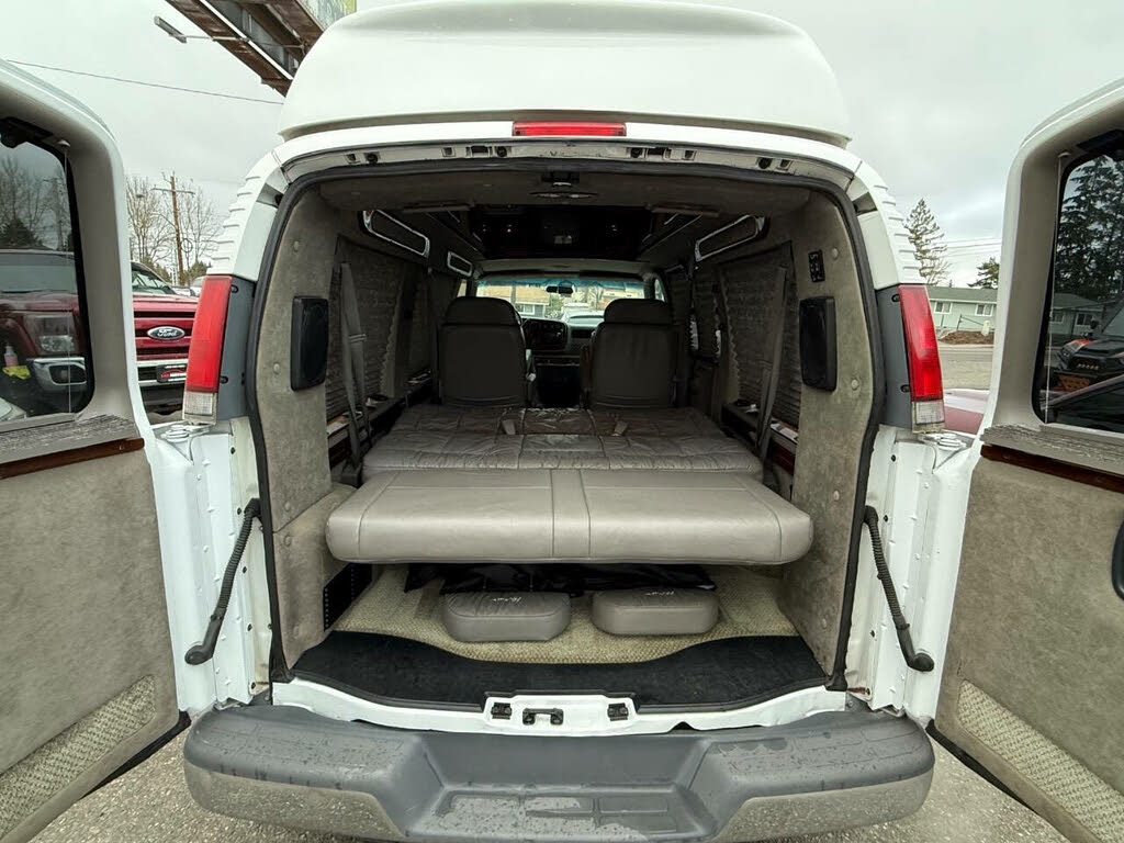 2000 Chevrolet Express Cargo Van 1500 photo 31